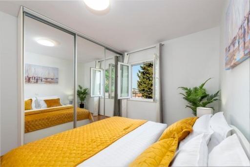 Goldensky New Apartment Дубровник Экстерьер фото